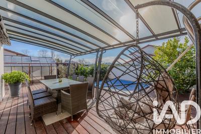 Maison - 151 m² - 6 pièces