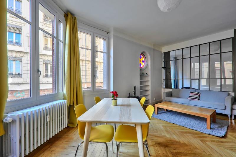 Appartement - 83 m² - 2 pièces