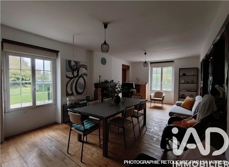 Maison - 332 m² - 9 pièces