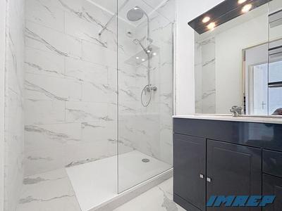 Appartement - 76 m² - 3 pièces