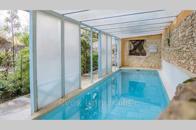 Maison - 400 m² - 14 pièces