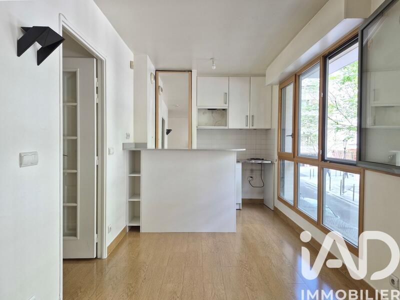 Studio - 24 m² - 1 pièce