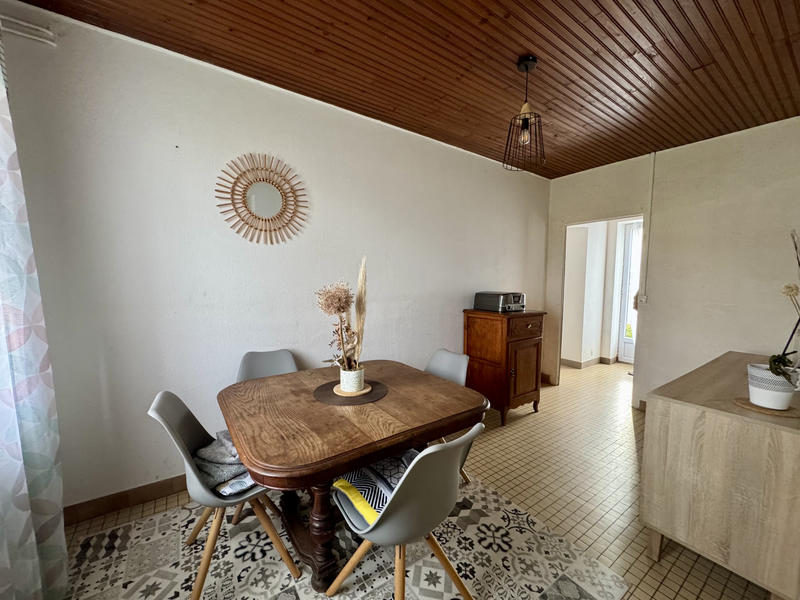 Maison - 101 m² - 5 pièces
