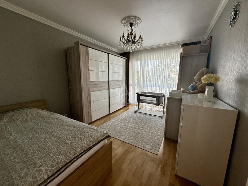 Appartement - 92 m² - 4 pièces