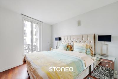 Appartement ancien - 91 m² - 4 pièces