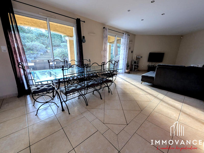 Maison - 138 m² - 5 pièces