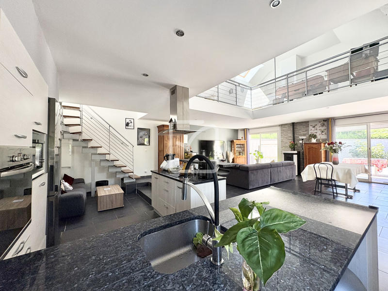 Maison - 168 m² - 5 pièces
