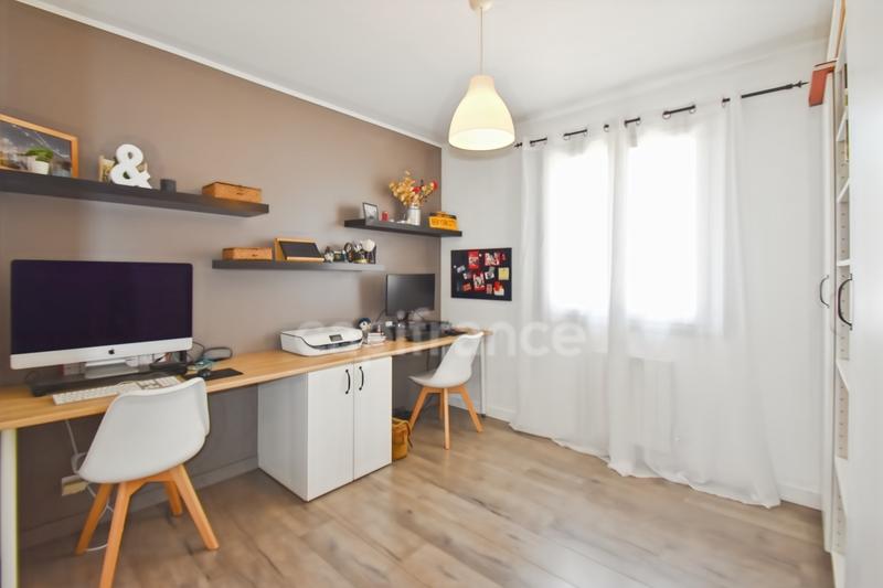 Pavillon - 163 m² - 6 pièces