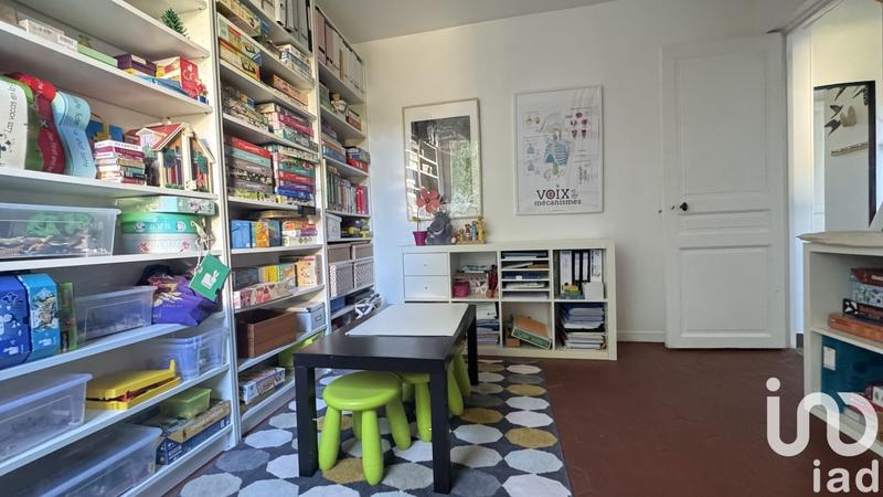 Maison - 261 m² - 12 pièces