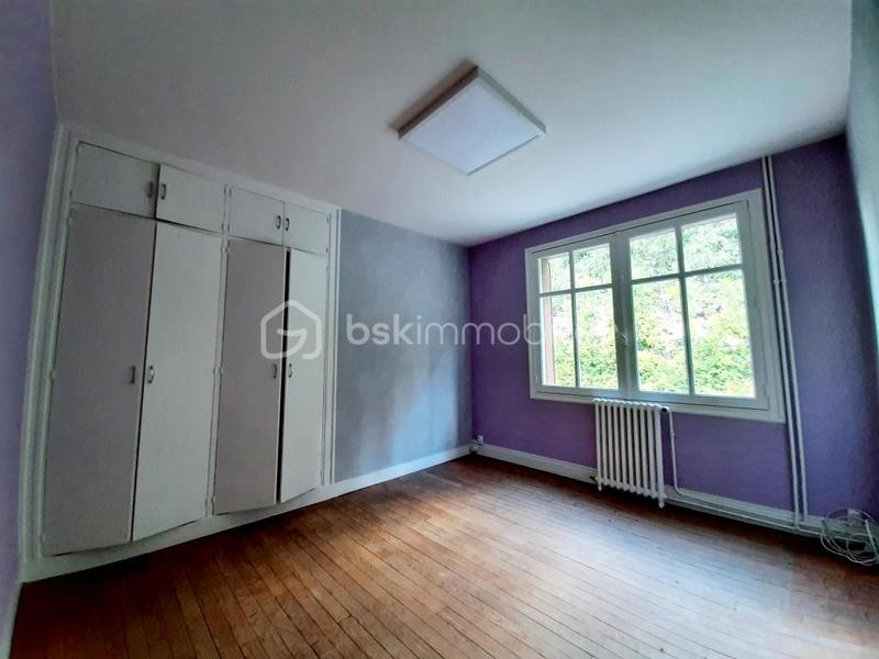 Maison - 230 m² - 11 pièces