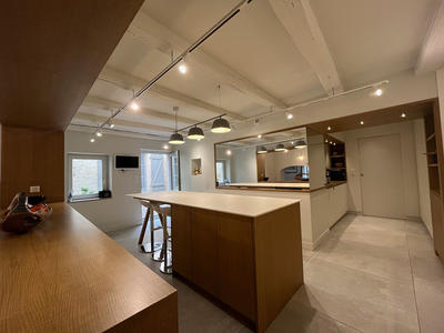 Maison - 317 m² - 7 pièces