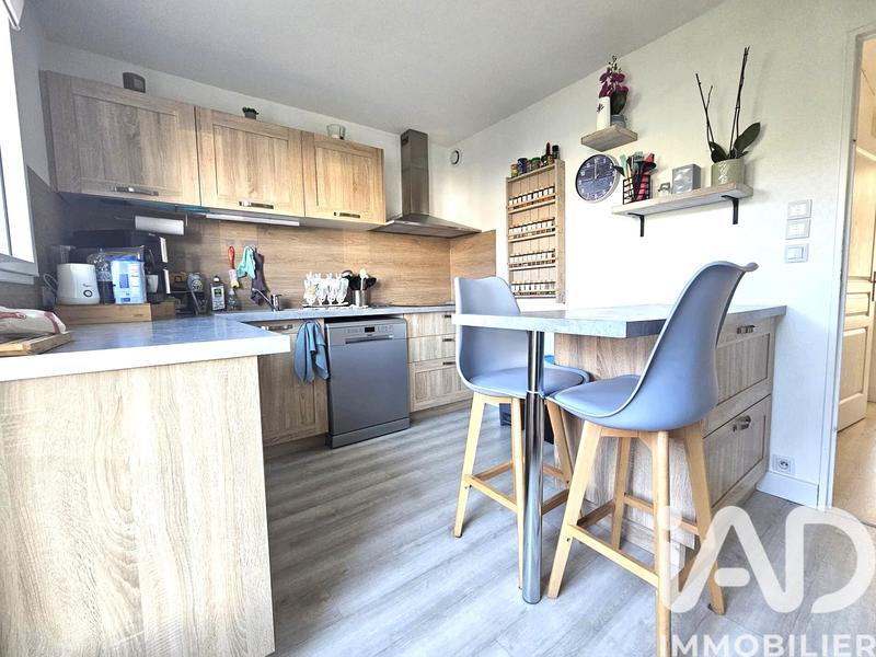 Maison - 94 m² - 5 pièces