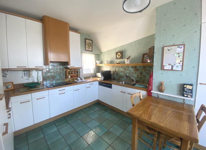 Appartement - 182 m² - 6 pièces