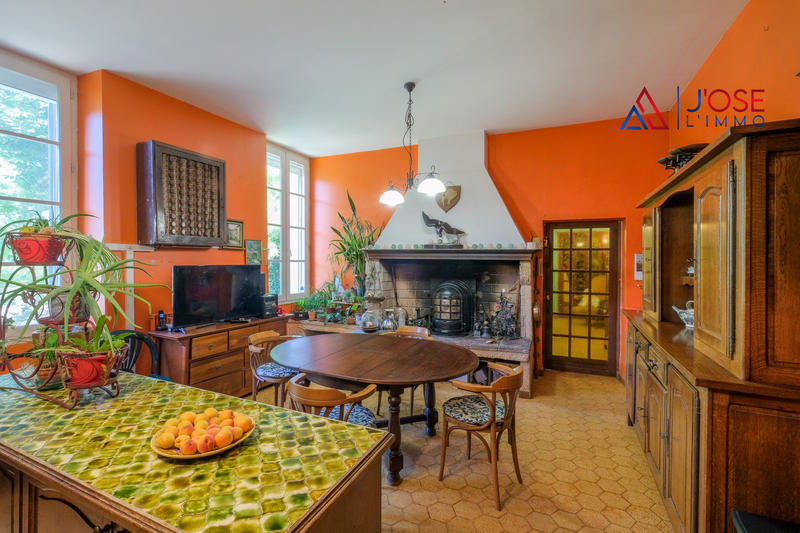 Maison ancienne - 228 m² - 6 pièces