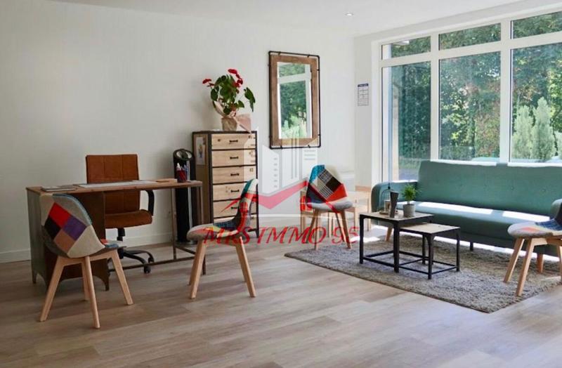 Services - 63 m² - 4 pièces