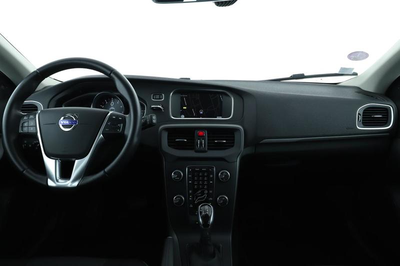 Volvo V40 1.5 T2 Momentum Geartronic 6 122 ch