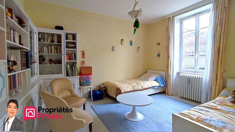 Maison - 320 m² - 14 pièces