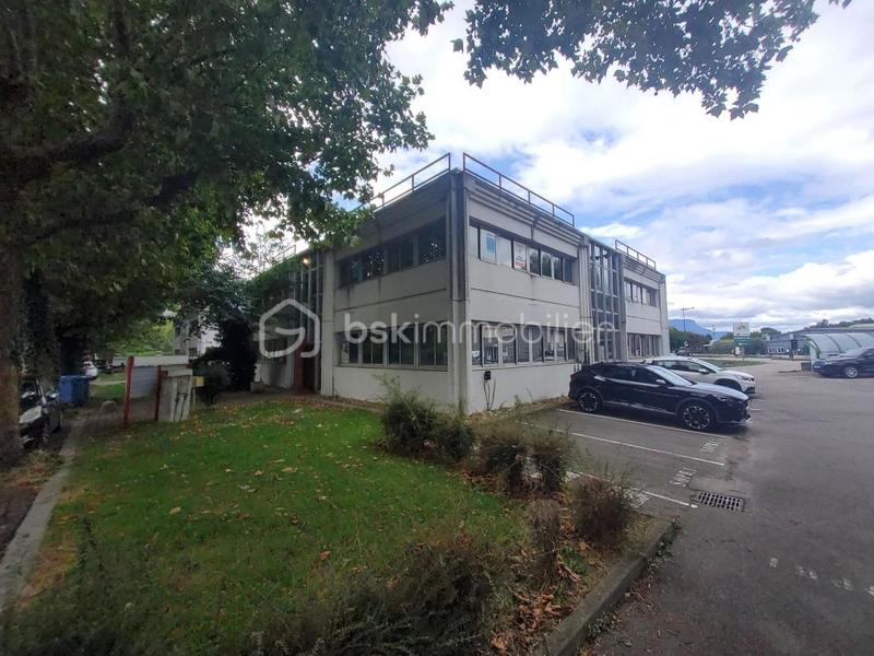 Bureau - 223 m² - 11 pièces