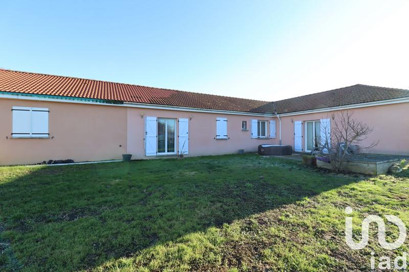 Maison - 202 m² - 7 pièces