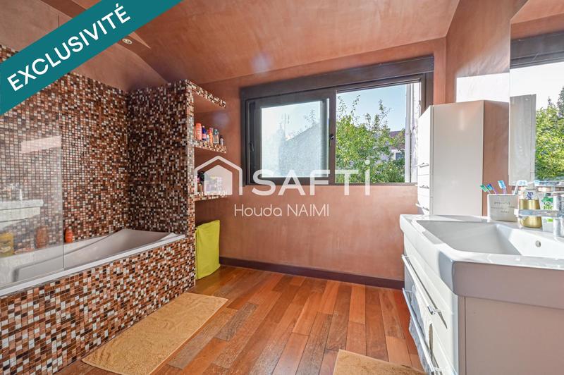 Maison - 220 m² - 7 pièces