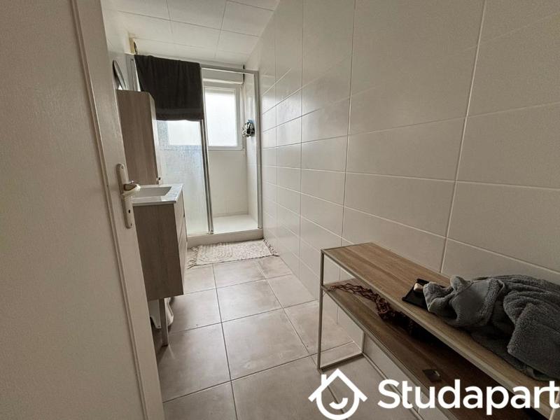 Chambre - 12 m² - 1 pièce