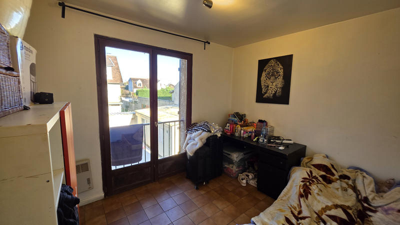 Maison - 145 m² - 9 pièces