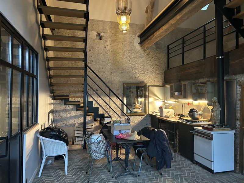 Maison - 209 m² - 9 pièces