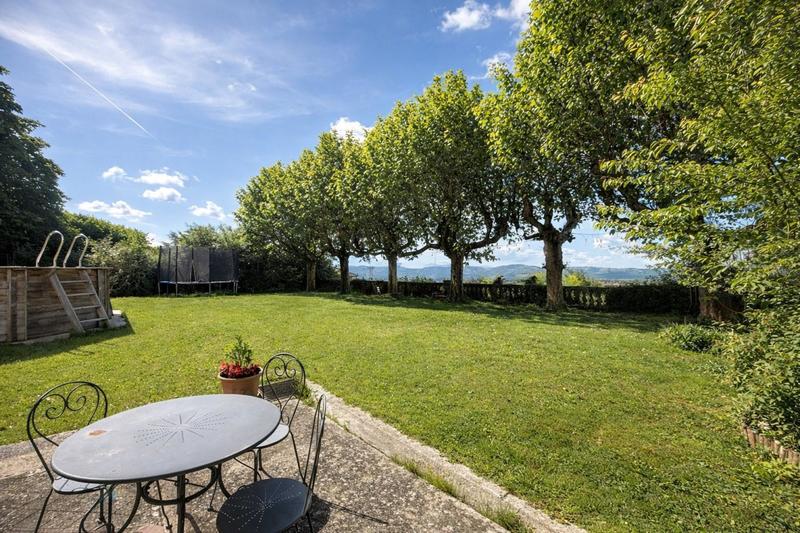 Maison de maîtres - 242 m² - 7 pièces