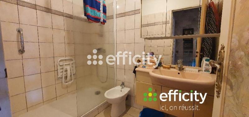 Appartement - 75 m² - 3 pièces