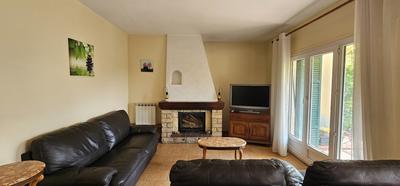 Maison - 550 m² - 4 pièces