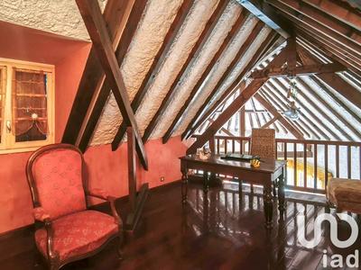 Maison - 184 m² - 9 pièces