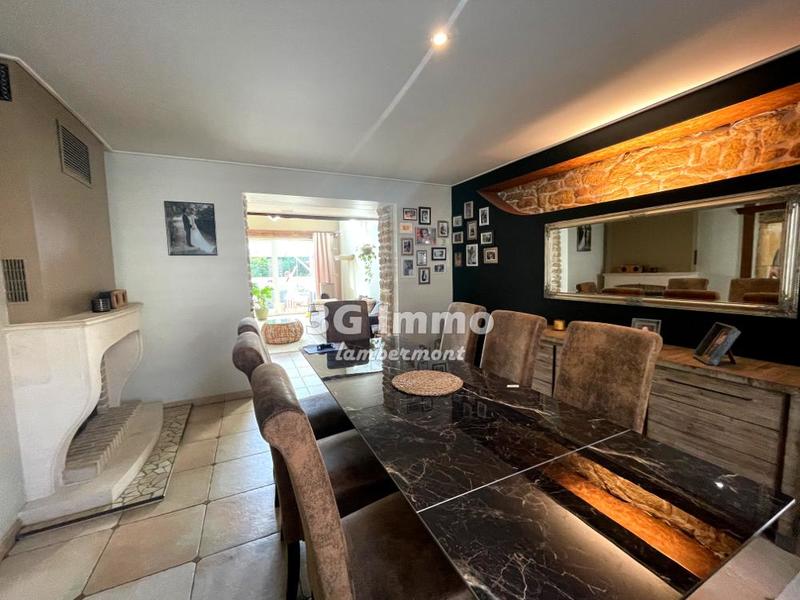 Maison de village - 280 m² - 7 pièces