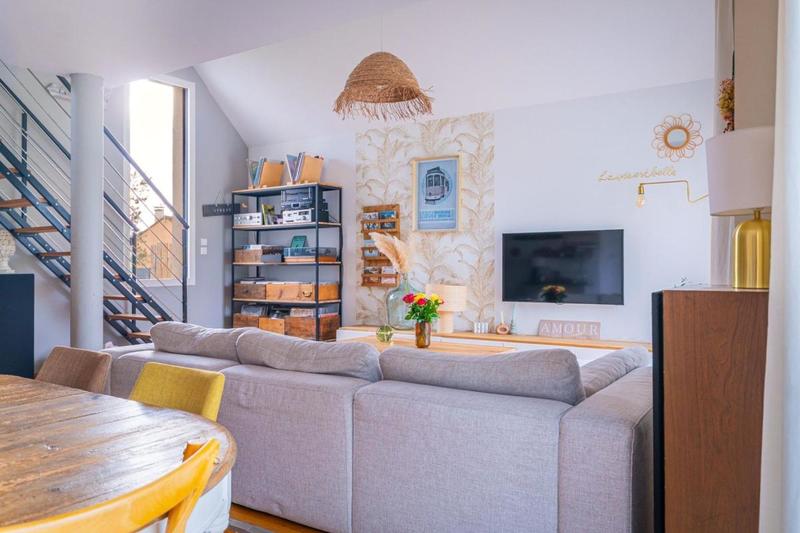 Maison - 147 m² - 7 pièces