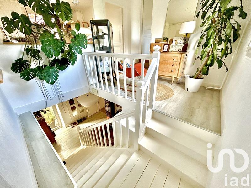 Maison - 174 m² - 8 pièces