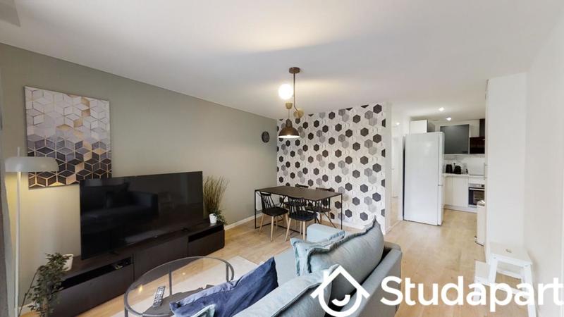 Chambre - 11 m² - 1 pièce