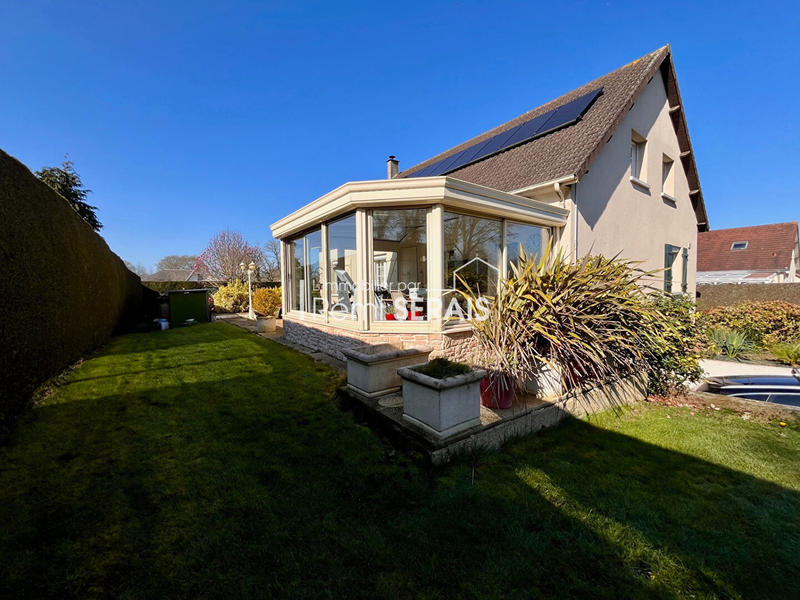 Maison - 163 m² - 5 pièces