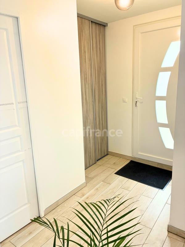 Maison - 127 m² - 6 pièces