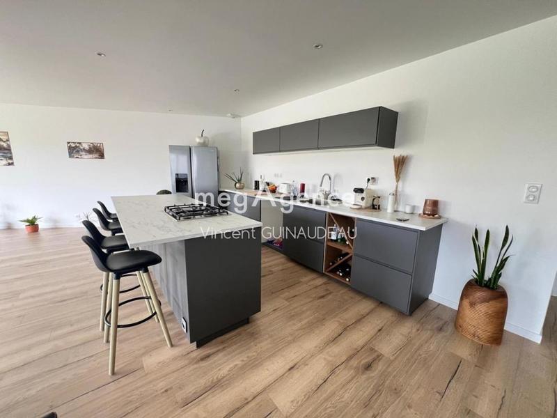 Maison - 150 m² - 5 pièces