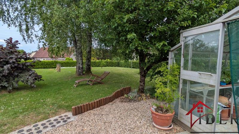 Maison - 200 m² - 7 pièces