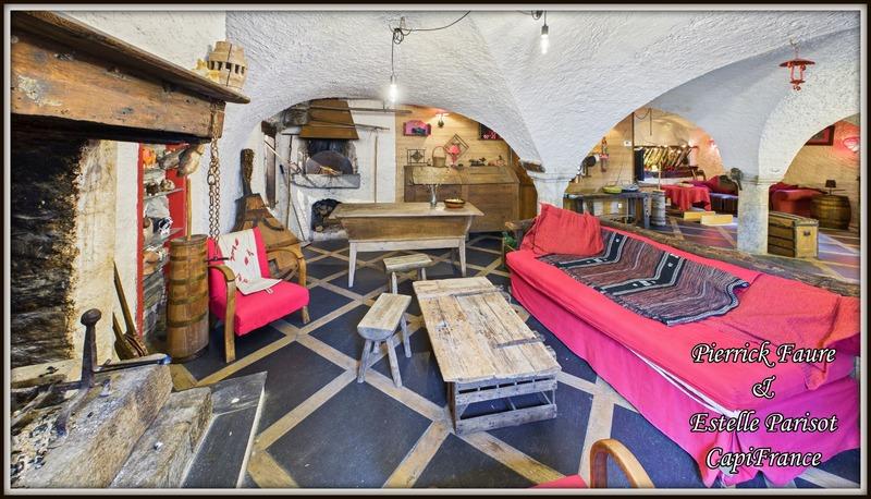 Châlet - 280 m² - 8 pièces