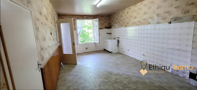 Maison - 102 m² - 25 pièces