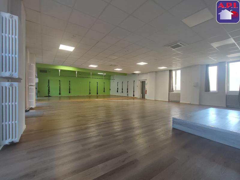 Local d'activités - 450 m² - 6 pièces