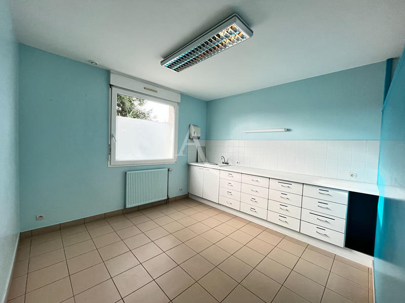 Local commercial - 249 m²