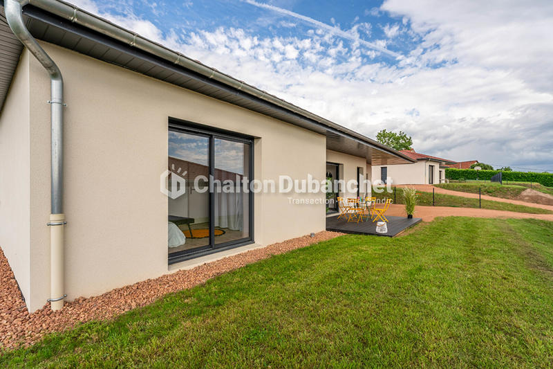 Maison - 100 m² - 5 pièces