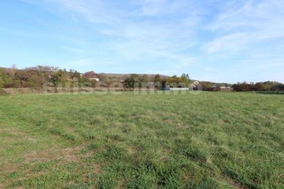 Terrain constructible - 2 562 m²