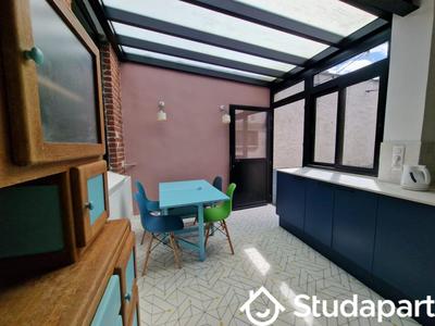 Chambre - 13 m² - 1 pièce