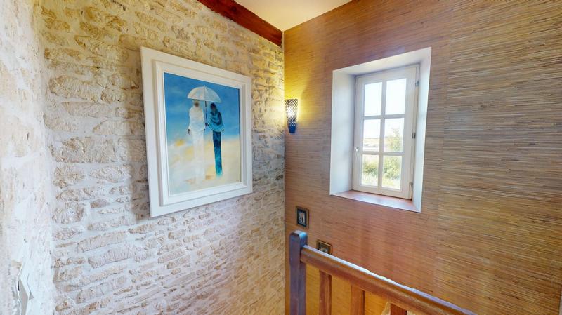 Maison - 231 m² - 7 pièces