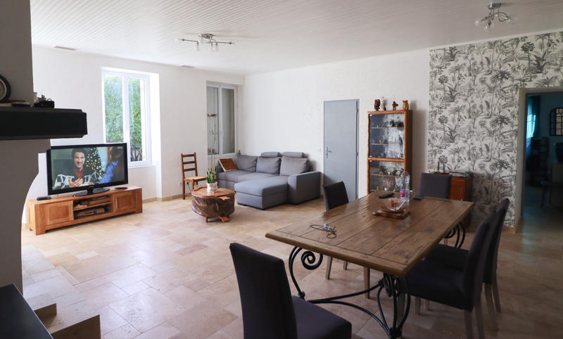 Maison - 247 m² - 10 pièces