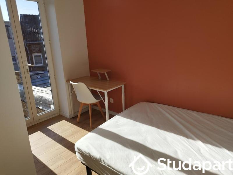 Chambre - 11 m² - 1 pièce