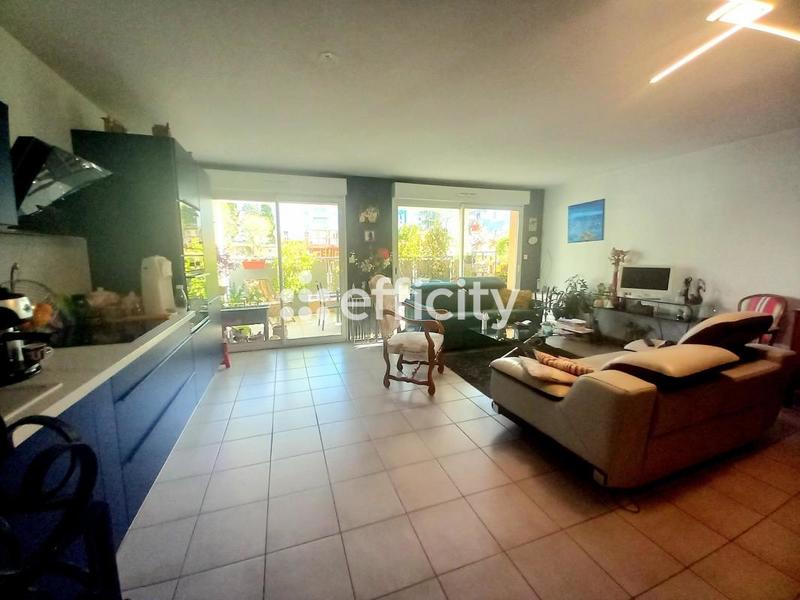 Appartement - 80 m² - 3 pièces